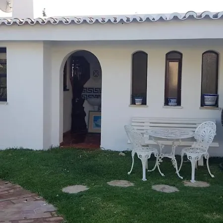 Casa Da Piscina Apartment *